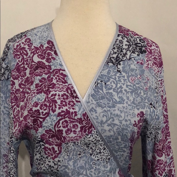 NWT Jones New York light blue and dark pink robe. - Picture 3 of 9